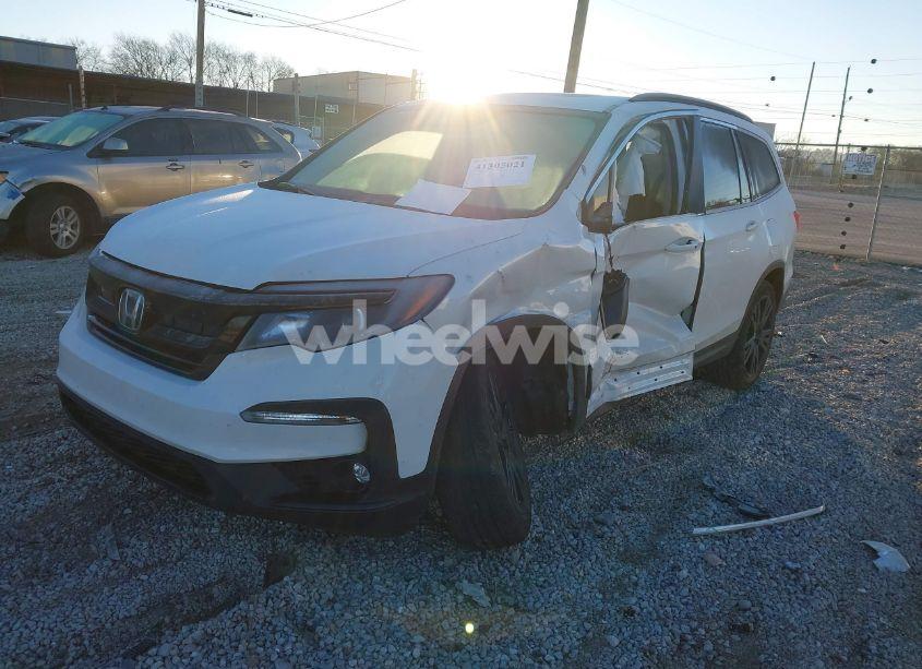 Photo 2 of 2022 Honda Pilot 2WD SPECIAL EDITION (VIN 5FNYF5H26NB028947)