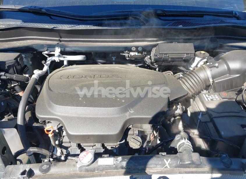 Photo 10 of 2021 Honda Pilot 2WD SPECIAL EDITION (VIN 5FNYF5H27MB041981)