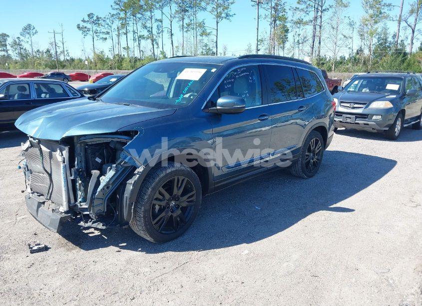 Photo 2 of 2021 Honda Pilot 2WD SPECIAL EDITION (VIN 5FNYF5H27MB041981)