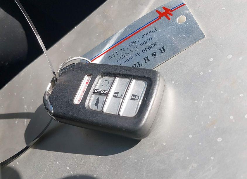 Photo 11 of 2022 Honda Pilot 2WD SPECIAL EDITION (VIN 5FNYF5H27NB020792)