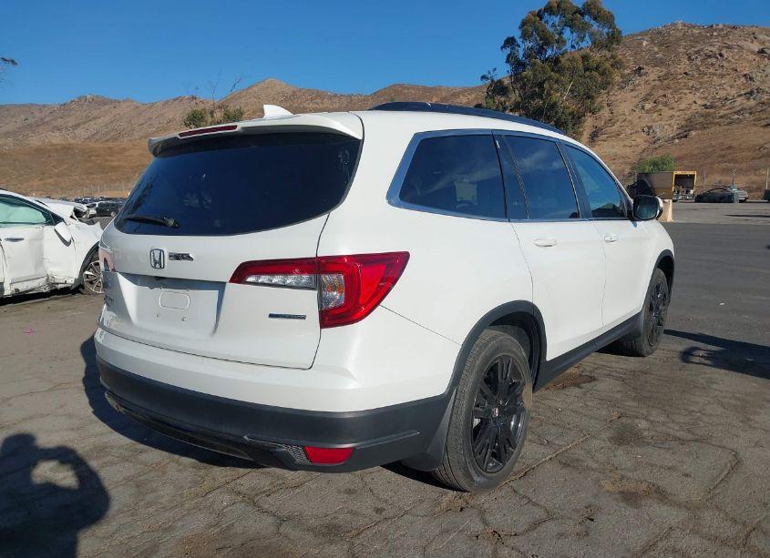 Photo 4 of 2022 Honda Pilot 2WD SPECIAL EDITION (VIN 5FNYF5H27NB020792)