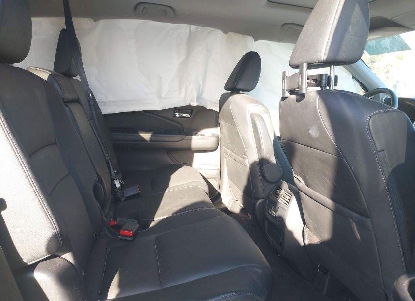 Photo 8 of 2022 Honda Pilot 2WD SPECIAL EDITION (VIN 5FNYF5H27NB020792)