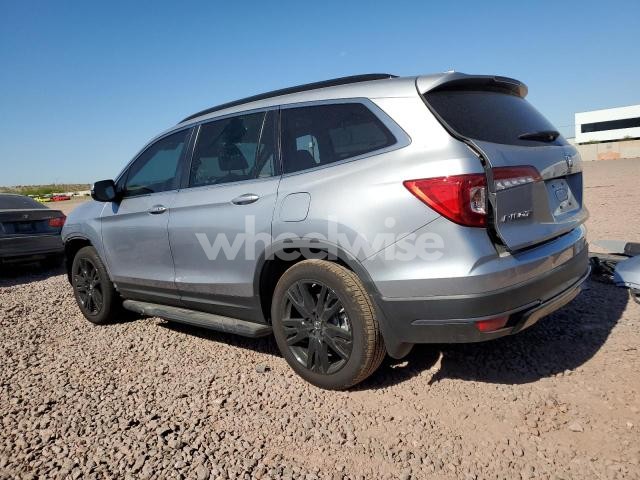 Photo 3 of 2022 HONDA PILOT SE (VIN 5FNYF5H27NB037401)