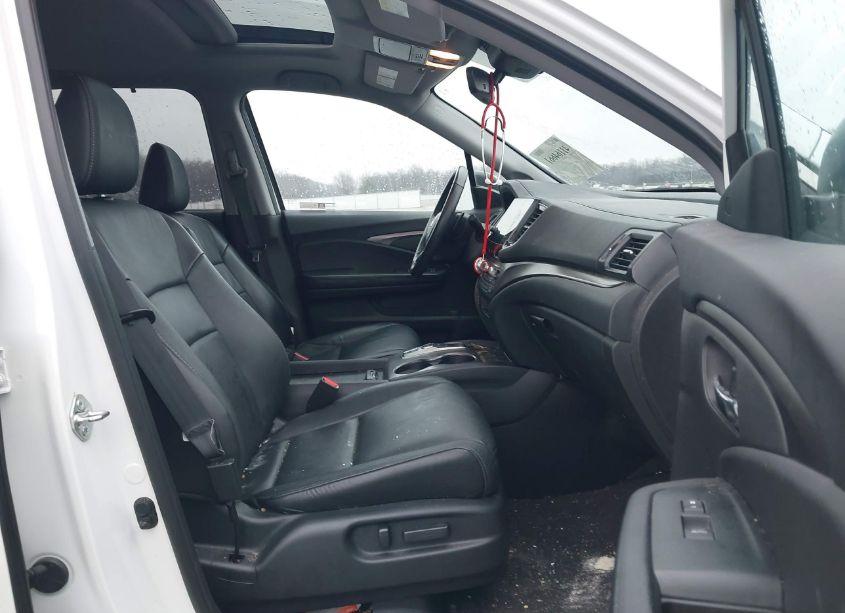 Photo 5 of 2021 Honda Pilot 2WD SPECIAL EDITION (VIN 5FNYF5H28MB009279)