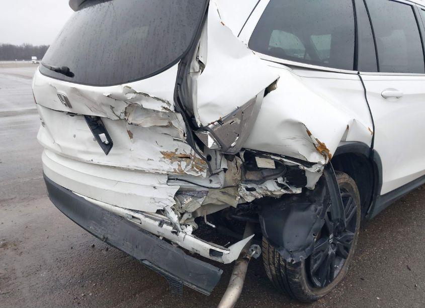 Photo 6 of 2021 Honda Pilot 2WD SPECIAL EDITION (VIN 5FNYF5H28MB009279)