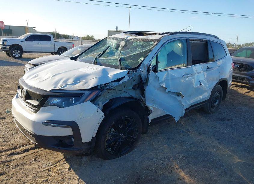 Photo 2 of 2022 Honda Pilot 2WD SPECIAL EDITION (VIN 5FNYF5H28NB015732)