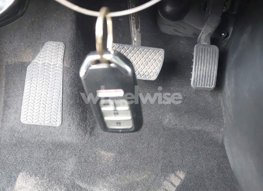 Photo 11 of 2022 Honda Pilot 2WD SPECIAL EDITION (VIN 5FNYF5H28NB018579)
