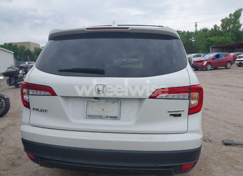 Photo 17 of 2022 Honda Pilot 2WD SPECIAL EDITION (VIN 5FNYF5H28NB018579)