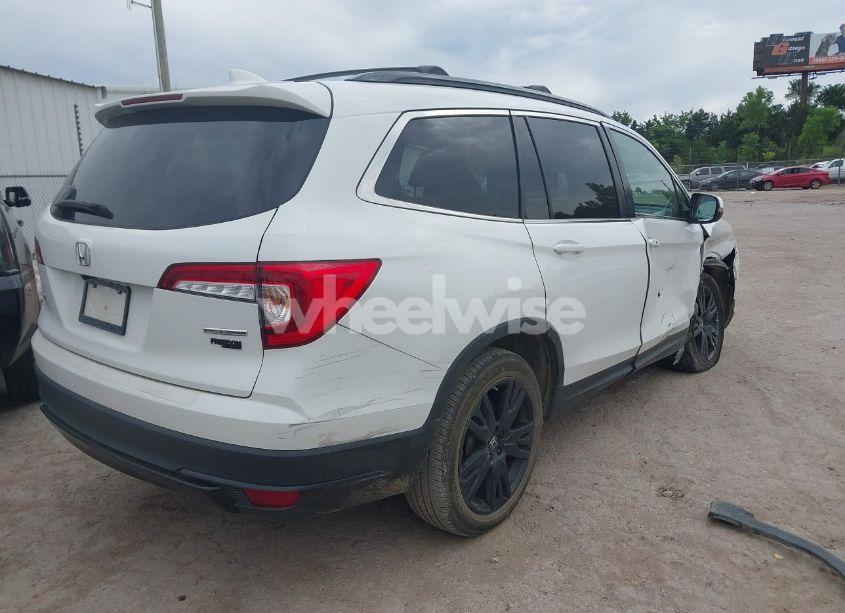 Photo 4 of 2022 Honda Pilot 2WD SPECIAL EDITION (VIN 5FNYF5H28NB018579)