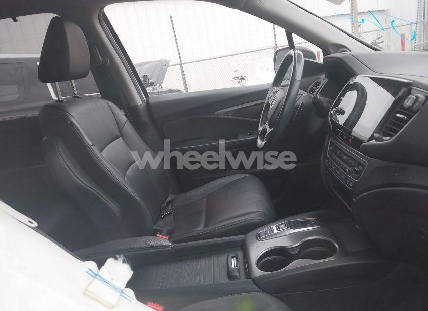 Photo 5 of 2022 Honda Pilot 2WD SPECIAL EDITION (VIN 5FNYF5H28NB018579)