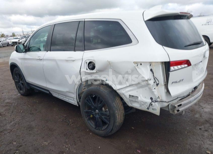 Photo 3 of 2021 Honda Pilot 2WD SPECIAL EDITION (VIN 5FNYF5H29MB044994)