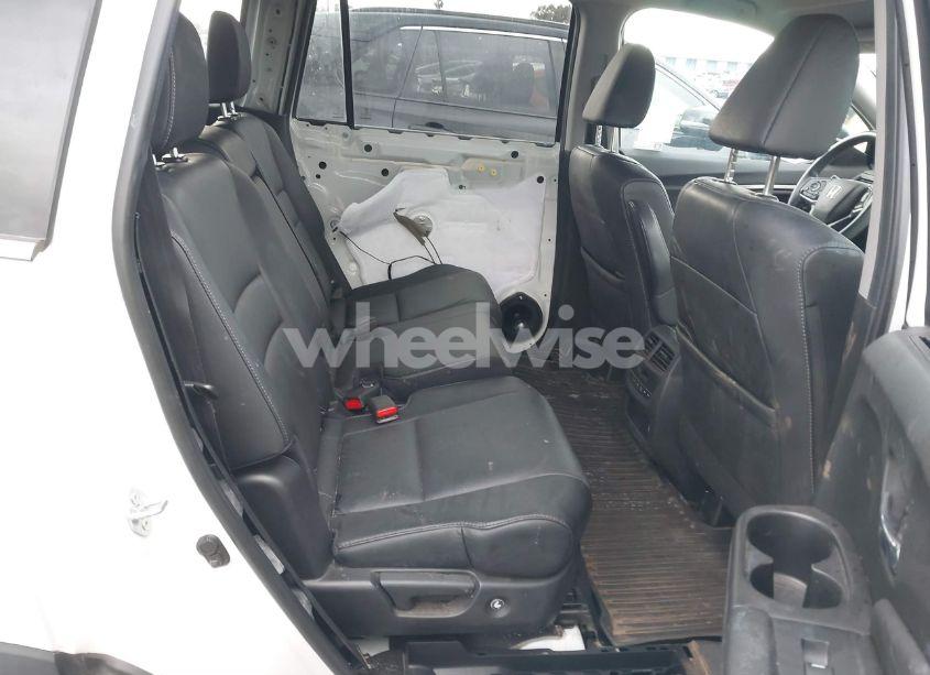 Photo 8 of 2021 Honda Pilot 2WD SPECIAL EDITION (VIN 5FNYF5H29MB044994)