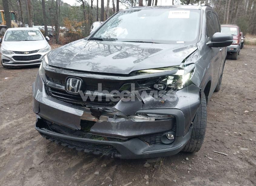 Photo 6 of 2022 Honda Pilot 2WD SPECIAL EDITION (VIN 5FNYF5H29NB005260)