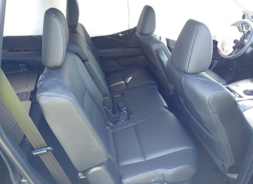 Photo 8 of 2022 Honda Pilot 2WD SPECIAL EDITION (VIN 5FNYF5H29NB021832)