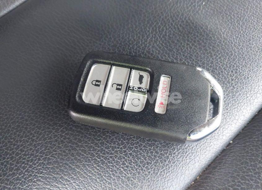 Photo 11 of 2022 Honda Pilot 2WD SPECIAL EDITION (VIN 5FNYF5H29NB034421)