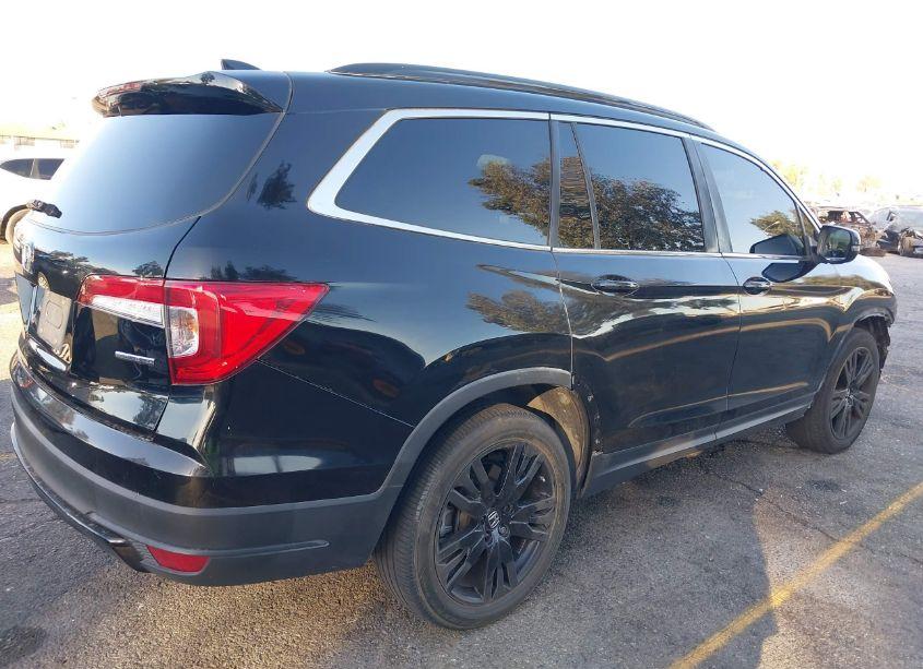 Photo 4 of 2021 Honda Pilot 2WD SPECIAL EDITION (VIN 5FNYF5H2XMB006237)