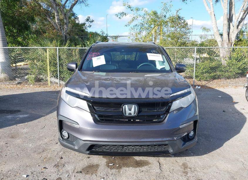 Photo 12 of 2021 Honda Pilot 2WD SPECIAL EDITION (VIN 5FNYF5H2XMB013799)
