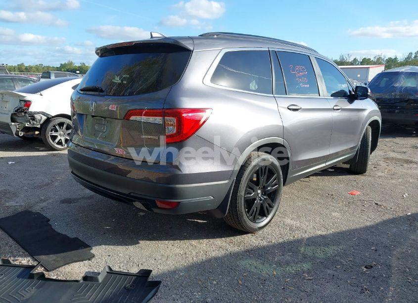 Photo 4 of 2021 Honda Pilot 2WD SPECIAL EDITION (VIN 5FNYF5H2XMB013799)