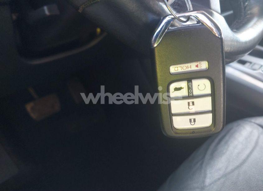 Photo 11 of 2021 Honda Pilot 2WD SPECIAL EDITION (VIN 5FNYF5H2XMB036077)