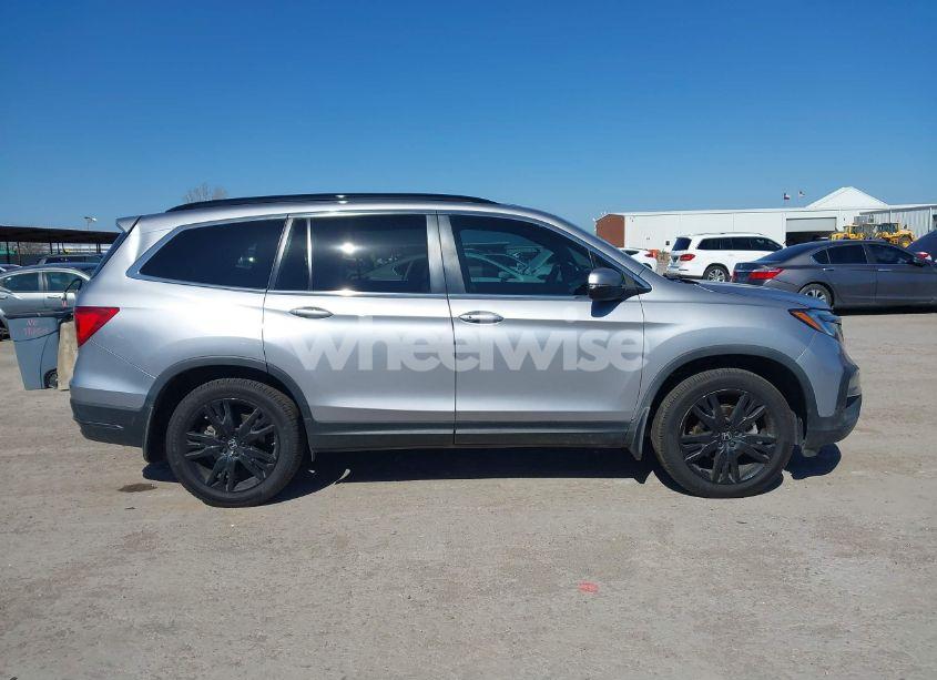 Photo 13 of 2022 Honda Pilot 2WD SPECIAL EDITION (VIN 5FNYF5H2XNB014159)
