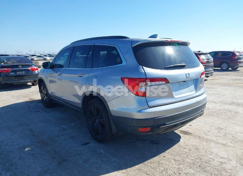 Photo 3 of 2022 Honda Pilot 2WD SPECIAL EDITION (VIN 5FNYF5H2XNB014159)