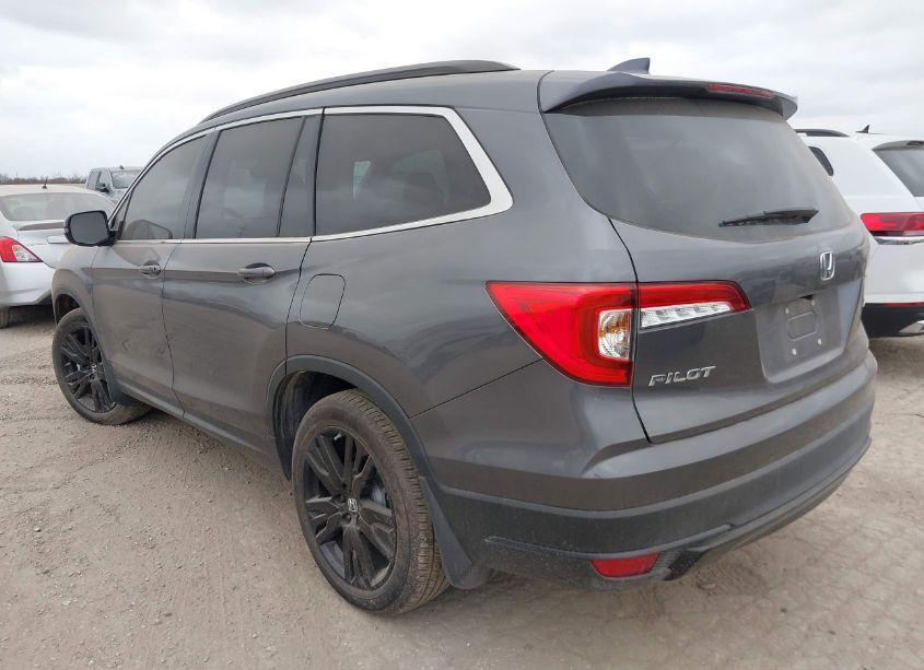 Photo 3 of 2022 Honda Pilot 2WD SPECIAL EDITION (VIN 5FNYF5H2XNB033858)