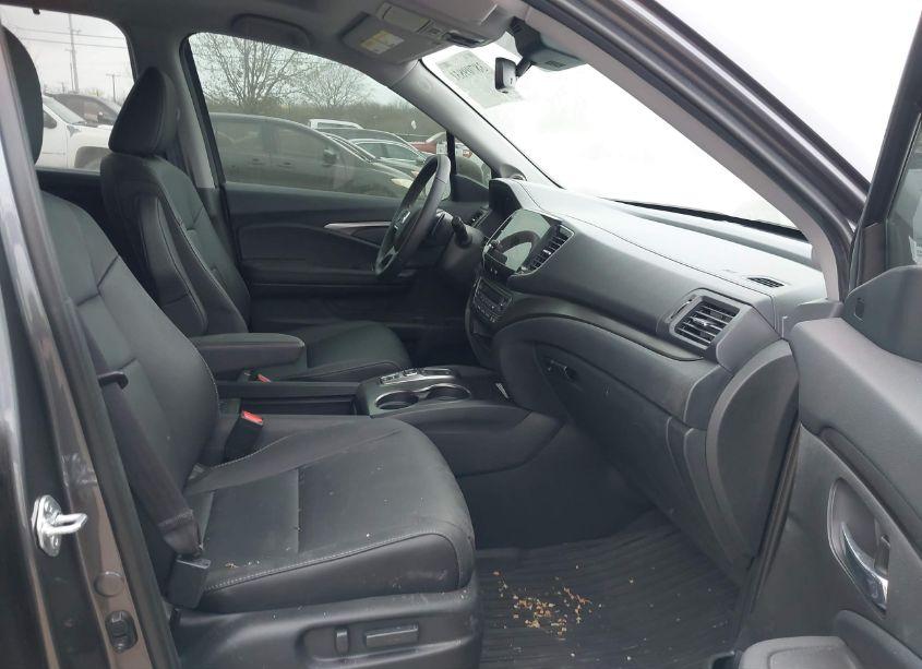 Photo 5 of 2022 Honda Pilot 2WD SPECIAL EDITION (VIN 5FNYF5H2XNB033858)