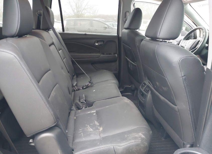 Photo 8 of 2022 Honda Pilot 2WD SPECIAL EDITION (VIN 5FNYF5H2XNB033858)