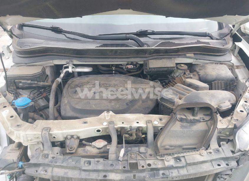 Photo 10 of 2017 Honda Pilot EX (VIN 5FNYF5H30HB019240)