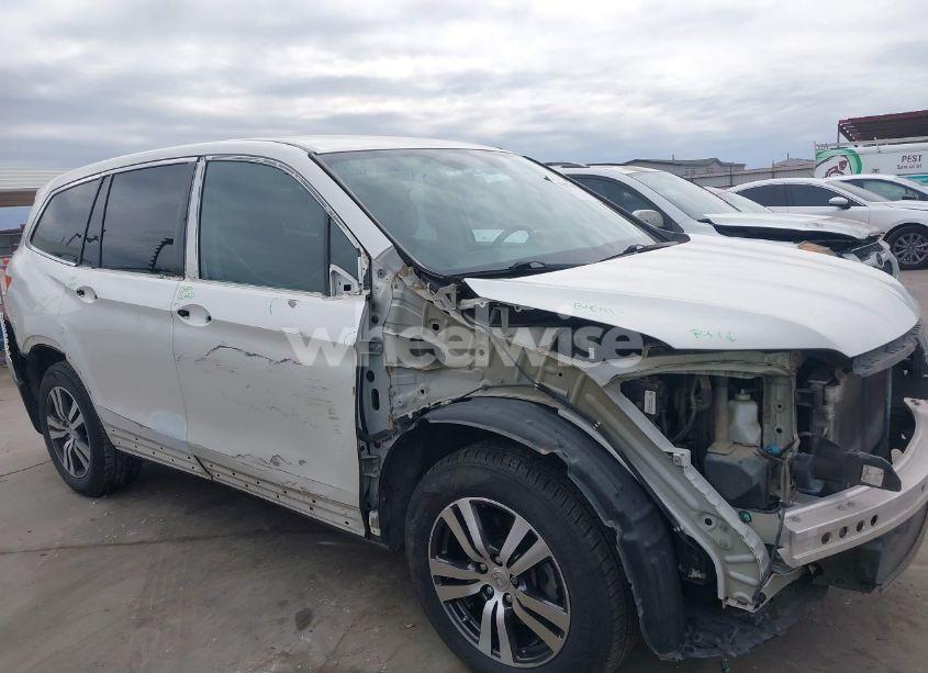 Photo 14 of 2017 Honda Pilot EX (VIN 5FNYF5H30HB019240)