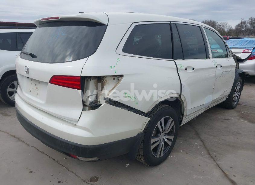 Photo 4 of 2017 Honda Pilot EX (VIN 5FNYF5H30HB019240)