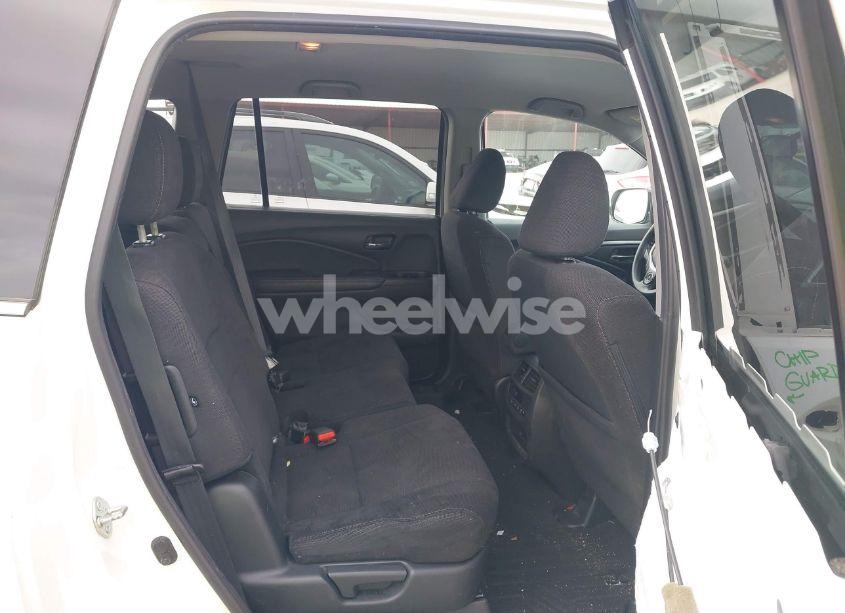 Photo 8 of 2017 Honda Pilot EX (VIN 5FNYF5H30HB019240)