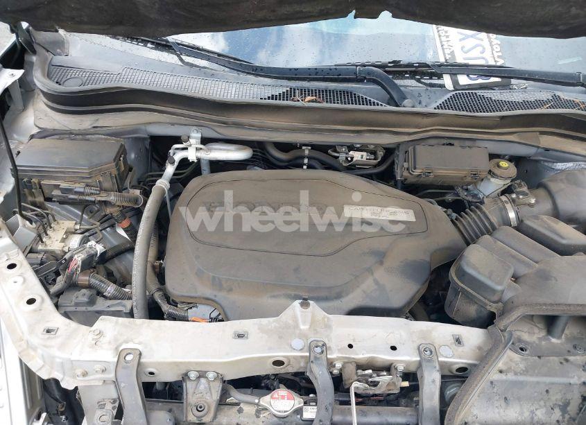 Photo 10 of 2018 Honda Pilot EX (VIN 5FNYF5H30JB008857)