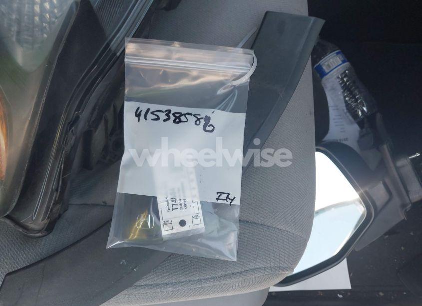 Photo 20 of 2018 Honda Pilot EX (VIN 5FNYF5H30JB008857)