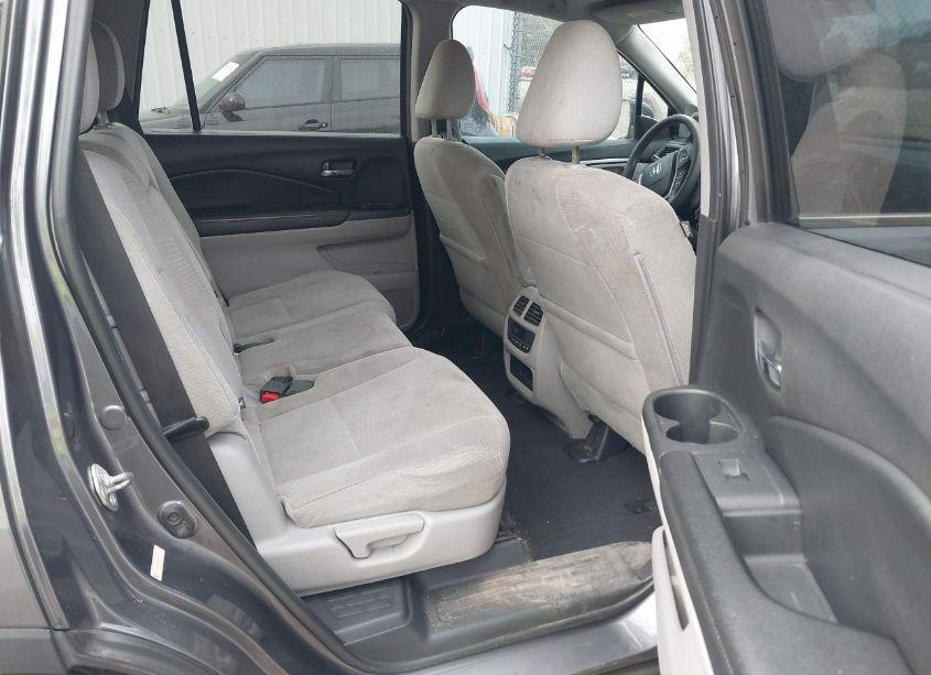 Photo 8 of 2016 Honda Pilot EX (VIN 5FNYF5H31GB021612)