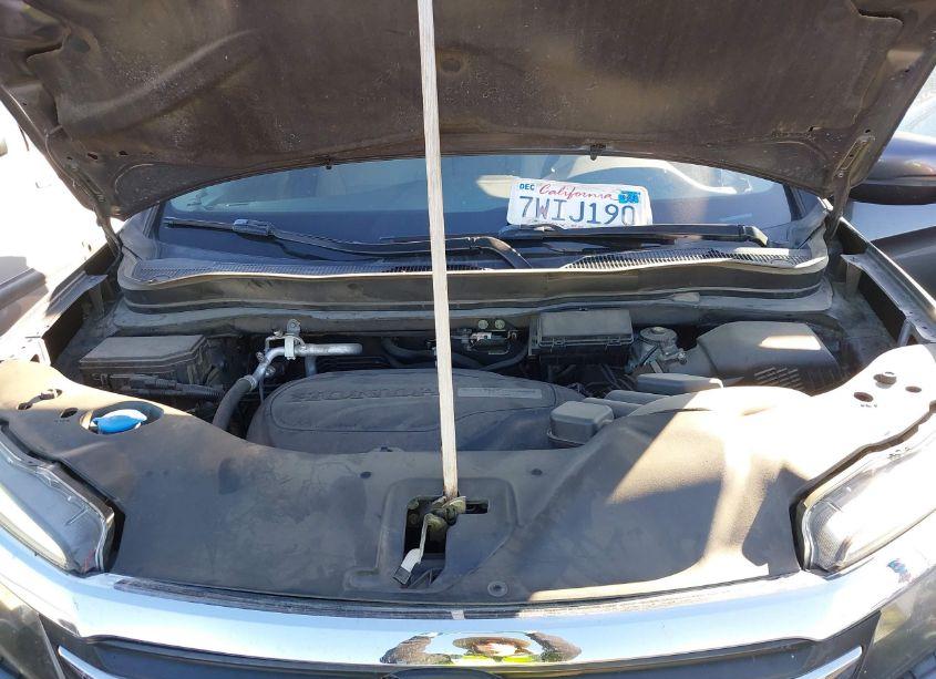 Photo 10 of 2017 Honda Pilot EX (VIN 5FNYF5H31HB001684)