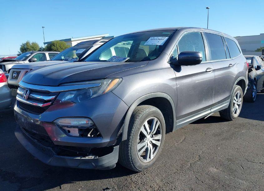 Photo 2 of 2017 Honda Pilot EX (VIN 5FNYF5H31HB001684)
