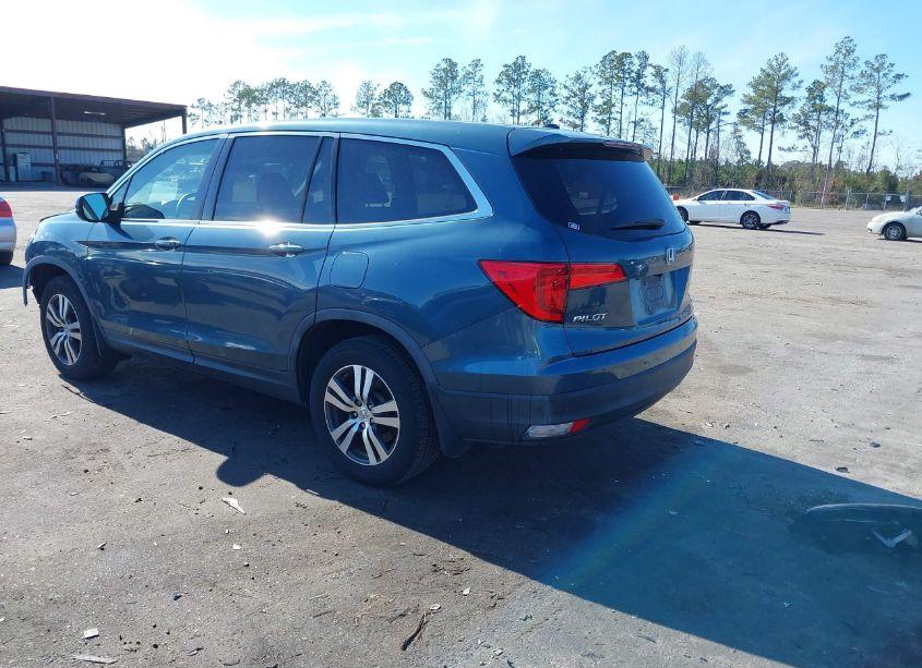 Photo 3 of 2017 Honda Pilot EX (VIN 5FNYF5H31HB020543)