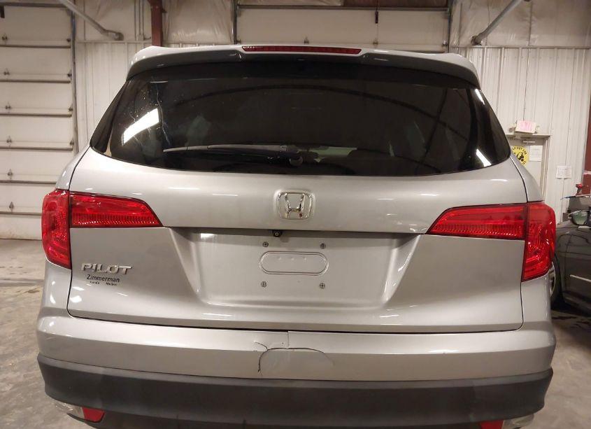 Photo 6 of 2018 Honda Pilot EX (VIN 5FNYF5H31JB014876)