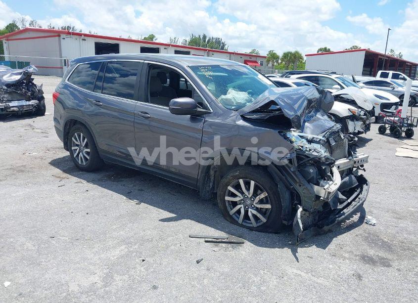 2019 Honda Pilot EX (VIN 5FNYF5H31KB008884) main photo