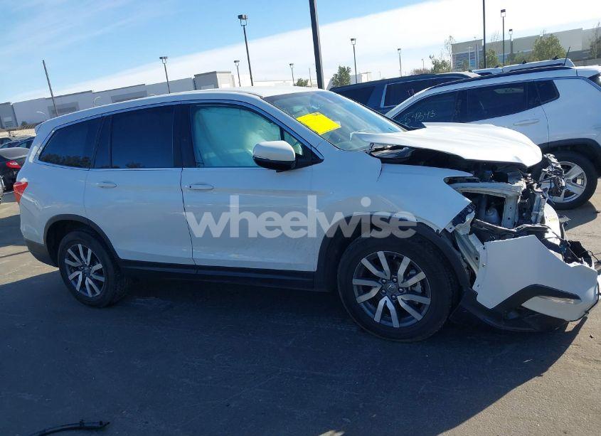 Photo 14 of 2021 Honda Pilot 2WD EX (VIN 5FNYF5H32MB016463)