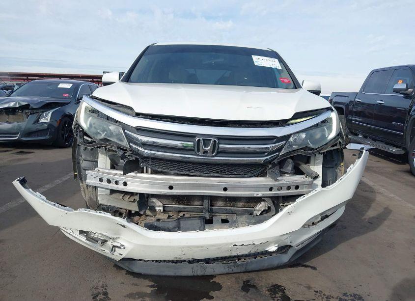 Photo 6 of 2017 Honda Pilot EX (VIN 5FNYF5H33HB006594)