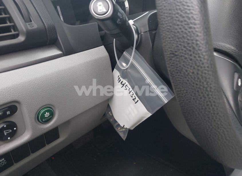 Photo 18 of 2017 Honda Pilot EX (VIN 5FNYF5H33HB030443)