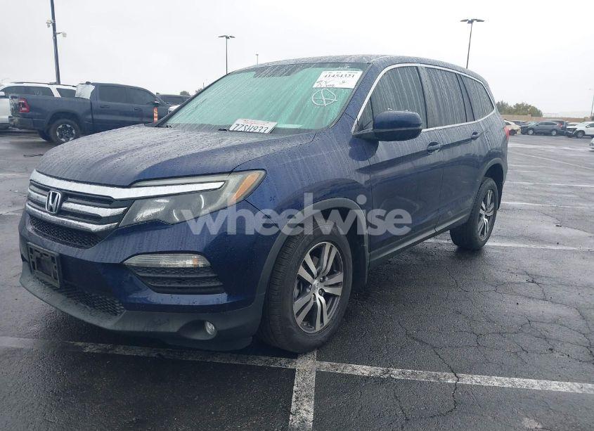Photo 2 of 2017 Honda Pilot EX (VIN 5FNYF5H33HB030443)