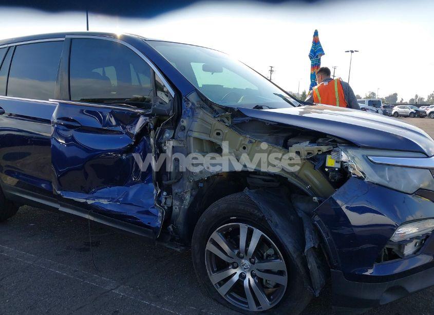 Photo 6 of 2017 Honda Pilot EX (VIN 5FNYF5H33HB030443)