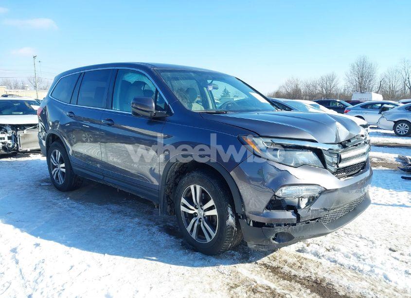 2018 Honda Pilot EX (VIN 5FNYF5H33JB006276) main photo