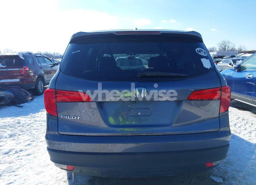 Photo 16 of 2018 Honda Pilot EX (VIN 5FNYF5H33JB006276)