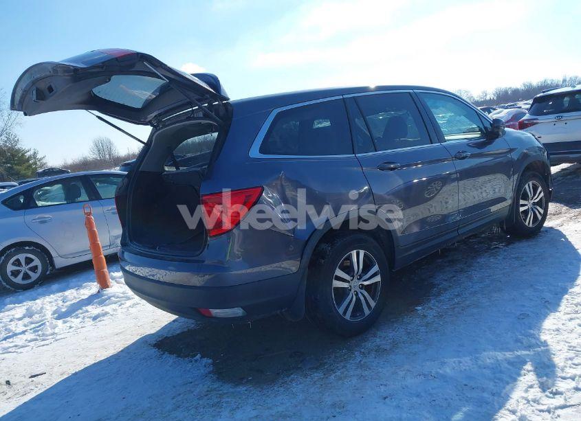 Photo 4 of 2018 Honda Pilot EX (VIN 5FNYF5H33JB006276)