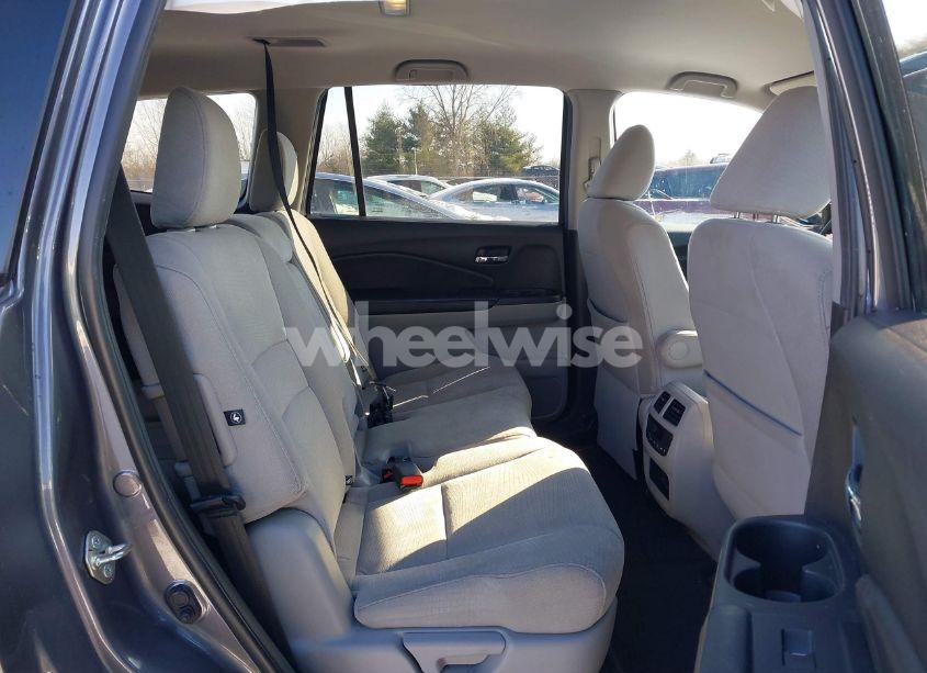 Photo 8 of 2018 Honda Pilot EX (VIN 5FNYF5H33JB006276)