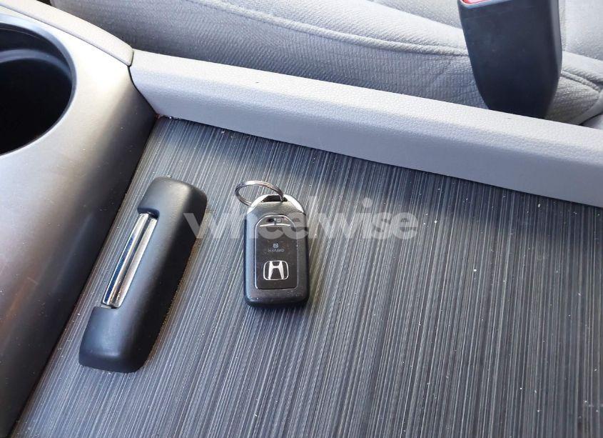 Photo 11 of 2018 Honda Pilot EX (VIN 5FNYF5H33JB029458)